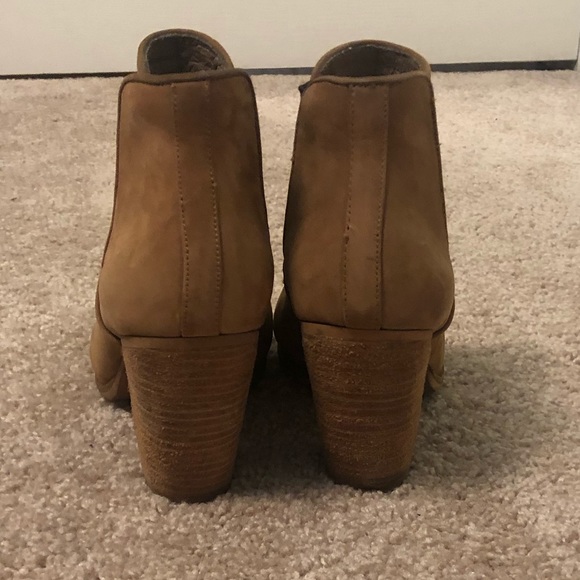 Vince Camuto Hame Bootie - Picture 6 of 7